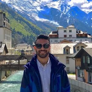 Meet your Posher, Akash